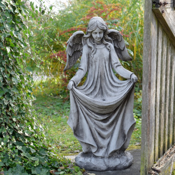Großer stehender Engel im Kleid