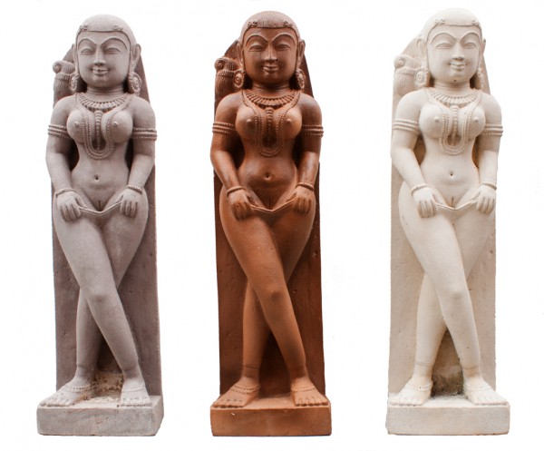 Apsara bei der Ankleidung