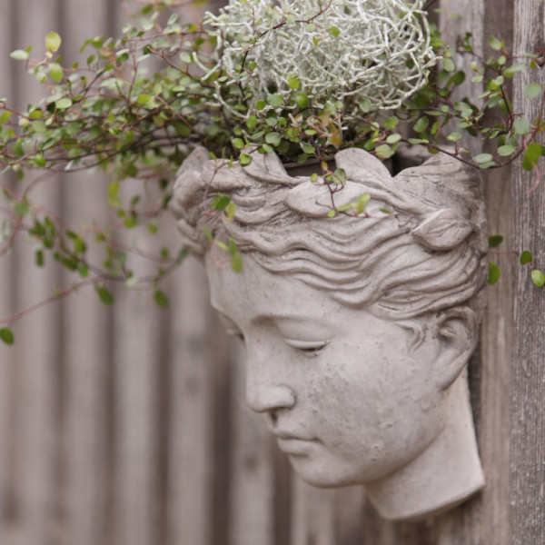 Pflanzkopf Mädchen mit Aufhänger