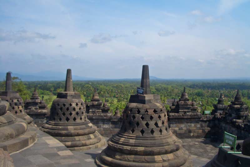 Borobudur-Tempel-Steinfigurensho2