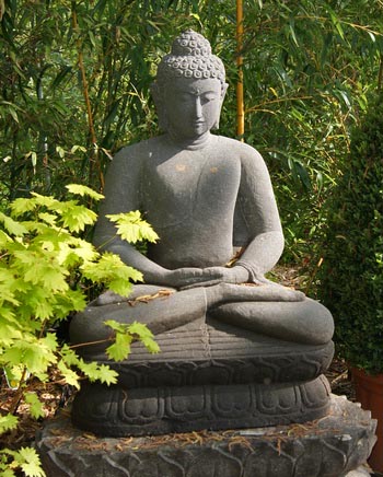 buddha-sitzend-grau