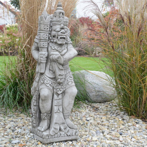 Stehender Tempelwächter