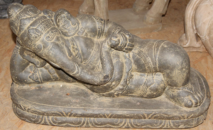ganesha-liegend