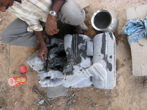 steinmetz_abschleifen-granit-mammalapuram